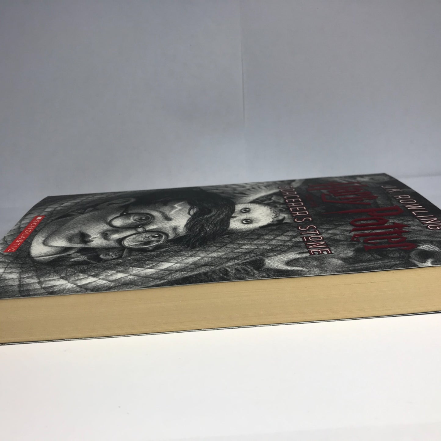 Harry Potter and the Sorcerer's Stone (1) by J. K. Rowling